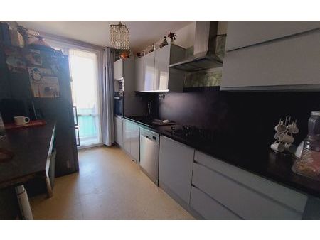 appartement manosque 74.6 m² t-4 à vendre  119 000 €