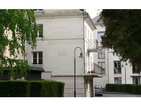 location appartement  m² t-2 à compiègne  855 €