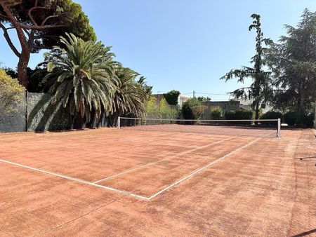 2pieces 2 piscines 2 tennis bail étudiant ou mobilité septembre à juin