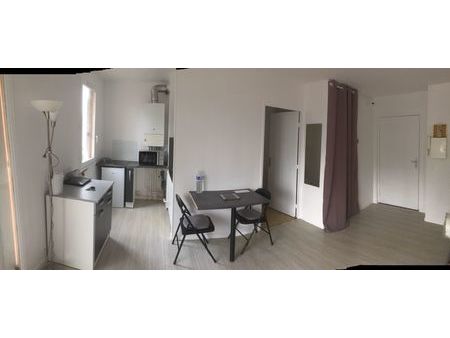 studio 30m2 dans résidence fermée