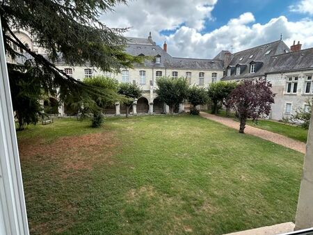 un véritable bijou entièrement rénové dans le cloître