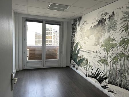 bureaux 135 m²