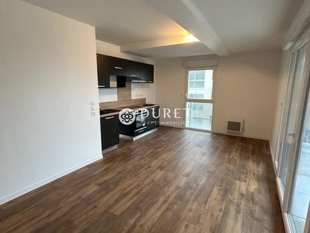 location appartement 3 pièces à cholet (49300) : à louer 3 pièces / 61m² cholet