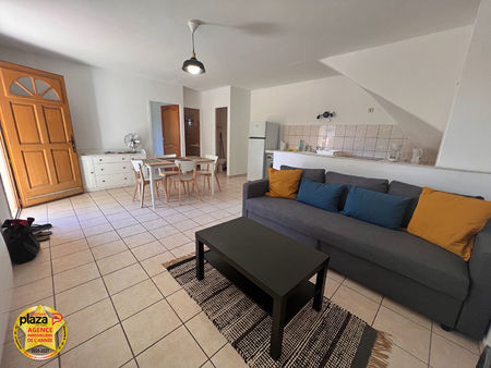 a louer aubagne-beaudinard appartement meublé 2 pièces 43m² avec petit jardin privatif et 