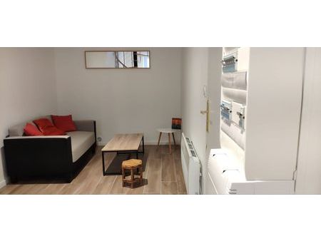 t2 duplex-rénové et meublé- castelnaudary- jardin partagé