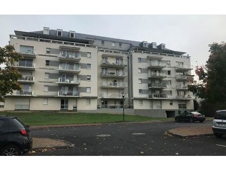 location appartement  m² t-3 à tours  816 €