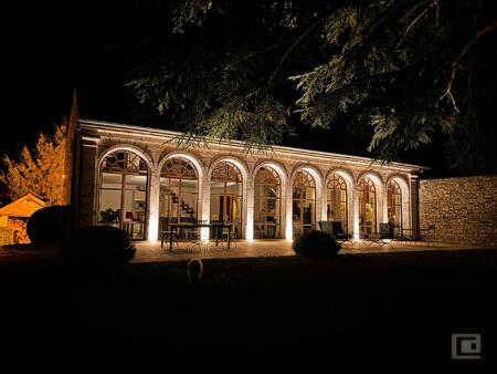 orangerie de caractère au cœur des vignes de bourgogne