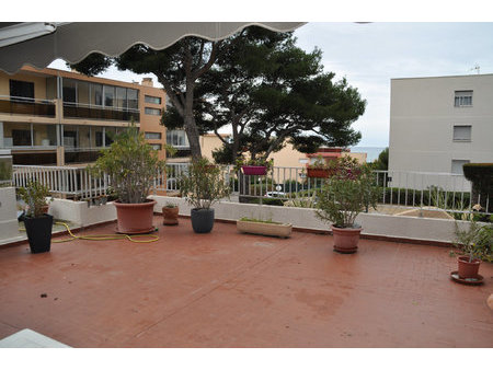 six fours les plages les lones 4 pieces terrasse et piscine