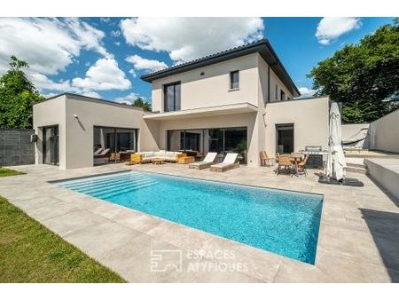 maison contemporaine avec piscine