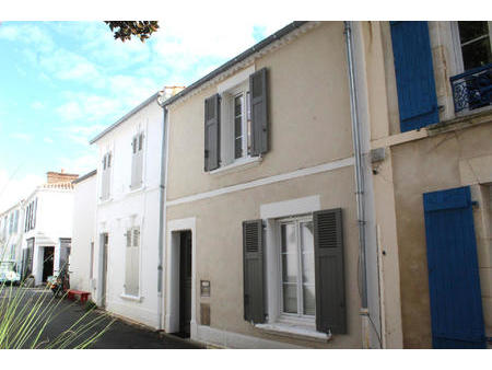 vente maison à saint-gilles-croix-de-vie (85800) : à vendre / 82m² saint-gilles-croix-de-v