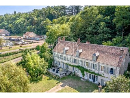 maison de maitre xixème- proche du canal de la loire et de la loire