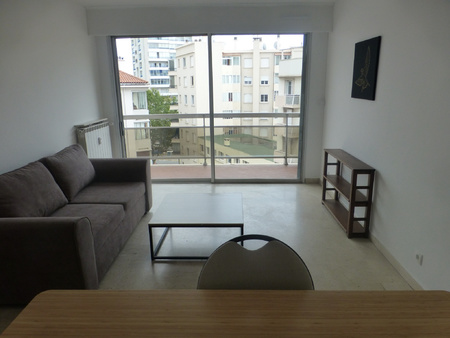 appartement 2 pièces - 42m² - toulon