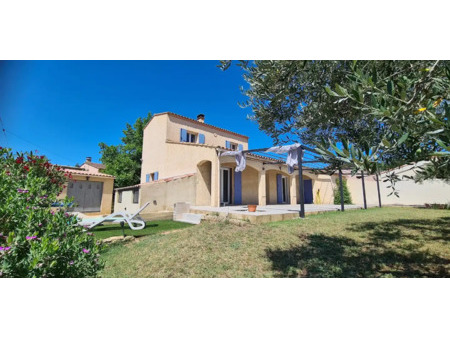 maison avec piscine et terrasse saint-quentin-la-poterie (30)