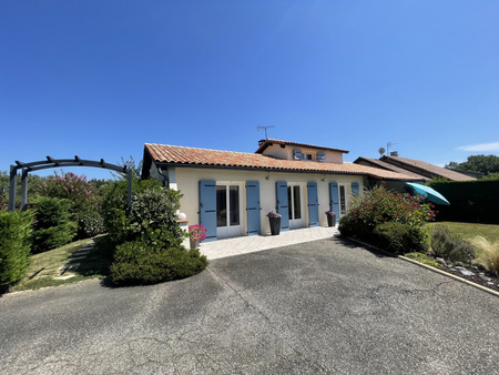 villa avec terrain et piscine - 152m2