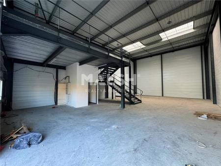 location d'entrepôt de 2 515 m² à saint-étienne - 42000