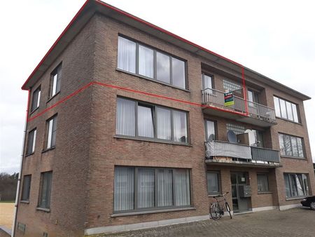 goedgelegen en volledig vernieuwd appartement