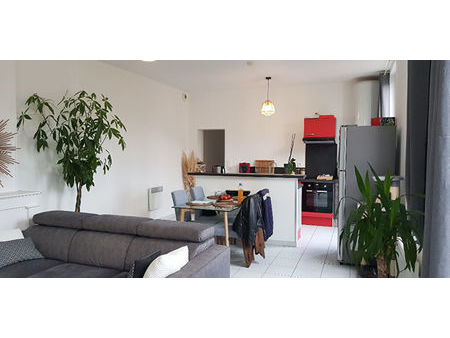 location appartement 3 pièces  67.06m²  rochefort