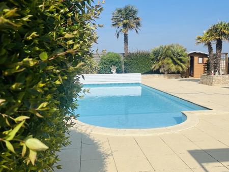 vente maison piscine à longeville-sur-mer (85560) : à vendre piscine / 230m² longeville-su