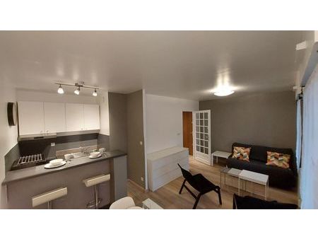 grand studio meublé 26m2 résidence avec parking