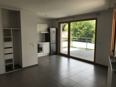 appartement t2 / 50m2 avec balcon 9m2