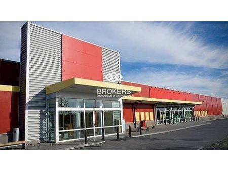 local commercial 914 m² castelnau-le-lez