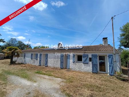 vente longère et corps de ferme à challans (85300) : à vendre / 88m² challans