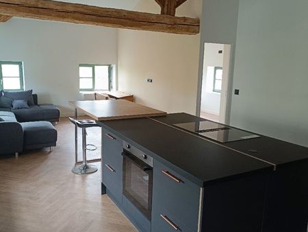 appartement avec poutres apparentes