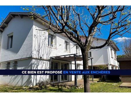 ferme 6 pièces 177 m²