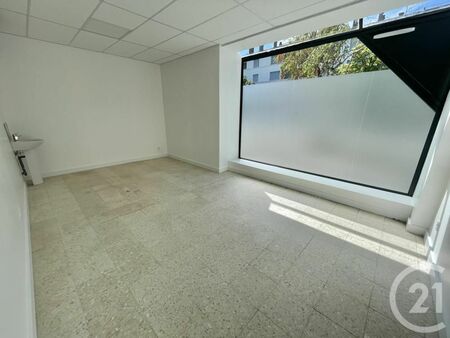 bureau 19 m²