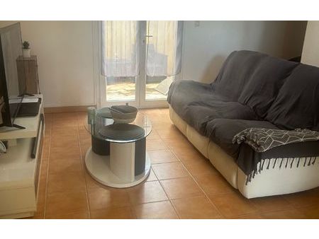 location appartement  50 m² t-3 à sanary-sur-mer  1 050 €