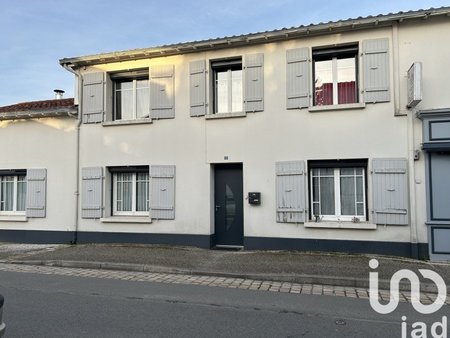 vente maison 6 pièces de 142 m² à la ronde (17170)