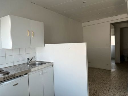 appartement 20 m2 au rdc à proximité du centre ville  gare  bus et commerces