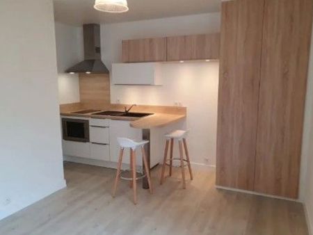 studio refait à neuf à louer - quartier champmaillot  dijon