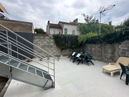 appartement t3 terrasse