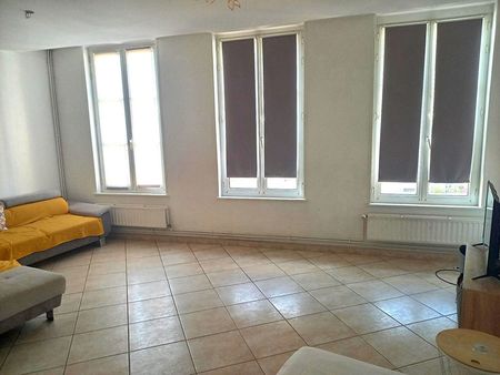 appartement 4 pièces 104 m²