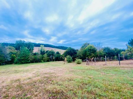 nouveauté : terrain à bâtir avec vue forêt sur la commune de bon encontre