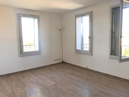 location d'un appartement t2 (45 m²) à mantes la jolie