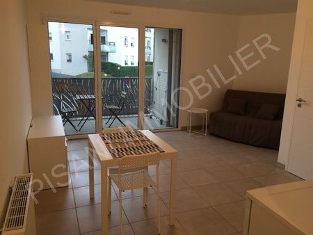 location meublée appartement 1 pièce 28.49 m²