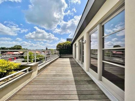 ste-alix - penthouse 3ch avec 2 grandes terrasses et parking