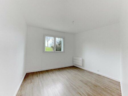 saint cloud - studio de 31 m2 - rdc - cave