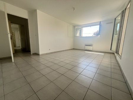 appartement t3 avec balcon et parking - montaudran