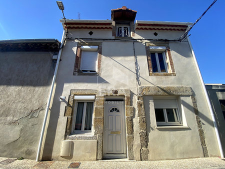 castres - centre ville - maison avec petite sortie