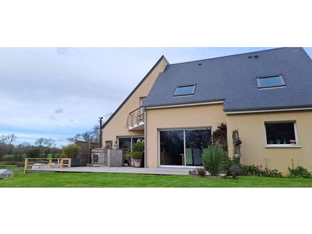 a louer maison sur sous sol avec 4 chambres et jardin quartier calme à valognes