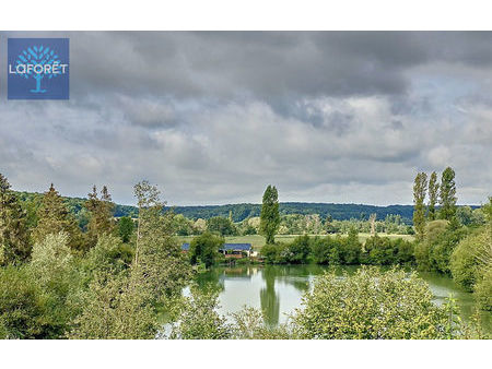 maison et étang de pêche de plus de 5 ha proche bernay