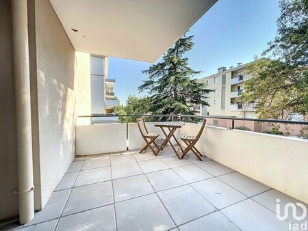 location appartement 3 pièces de 57 m² à avignon (84000)