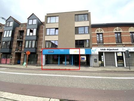 winkel/kantoorruimte (+-75m²) met achtergelegen magazijn ...