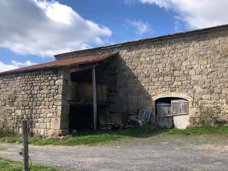 grange mitoyenne sur 8 3 ha de terrain