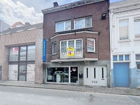 commercieel te koop in roeselare met 3 slaapkamers