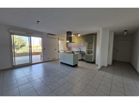 location appartement 3 pièces 68 m² aix-en-provence (13090)