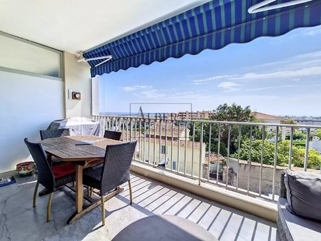 appartement 2 pièces - 84m² - cannes